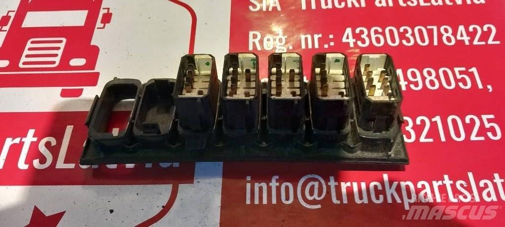 Scania R 420.   1421851 كابينة والداخلية