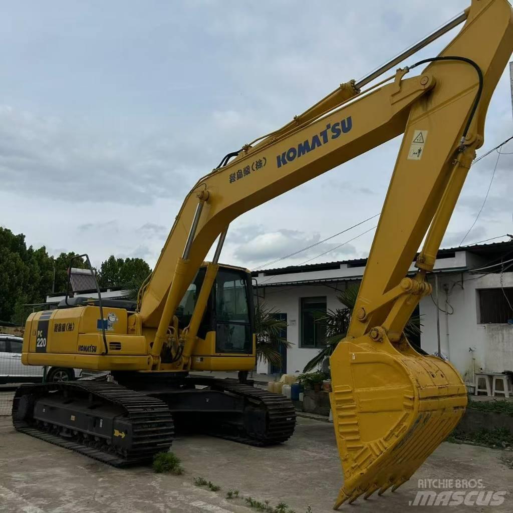 Komatsu 220-7 حفارات زحافة