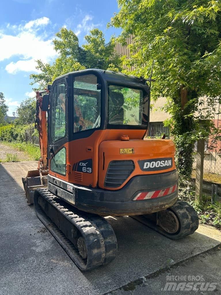 Doosan DX 63-3 حفارات صغيرة أقل من 7 طن (حفارات صغيرة)