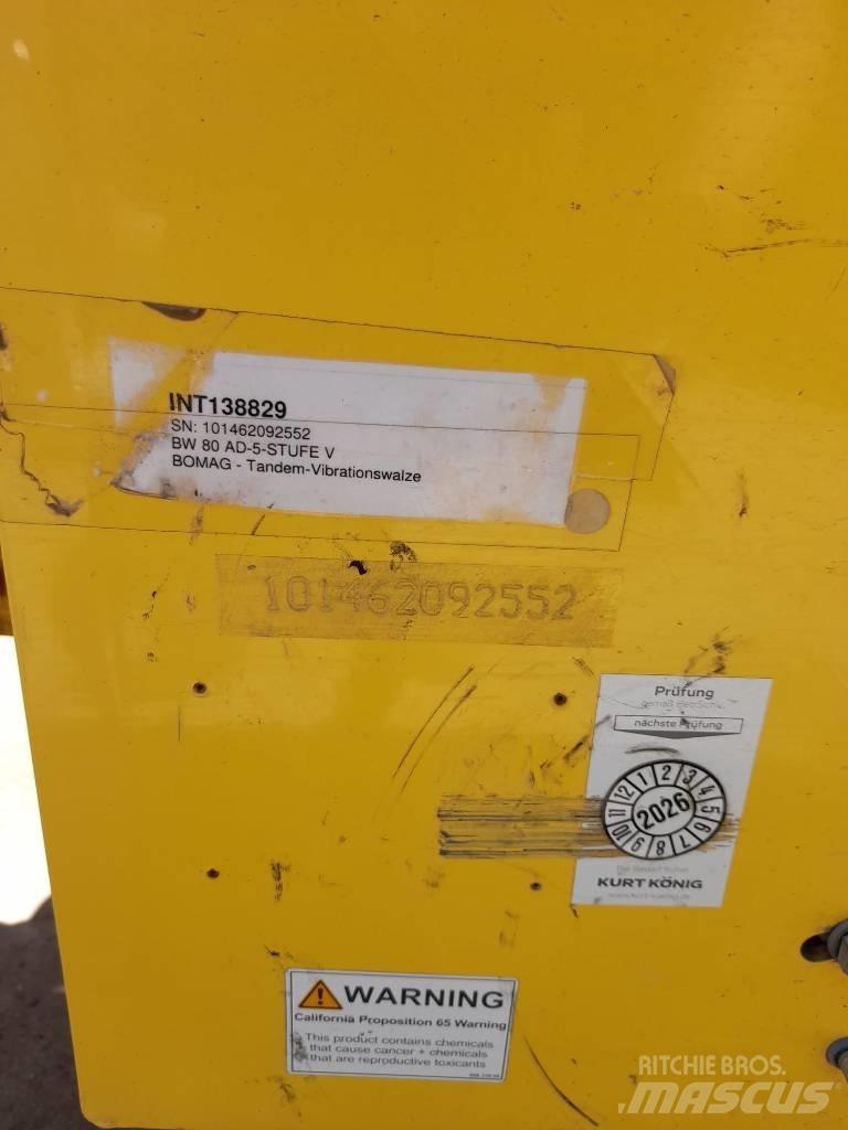Bomag BW 80 AD-5 مداحل ثنائية الاسطوانة