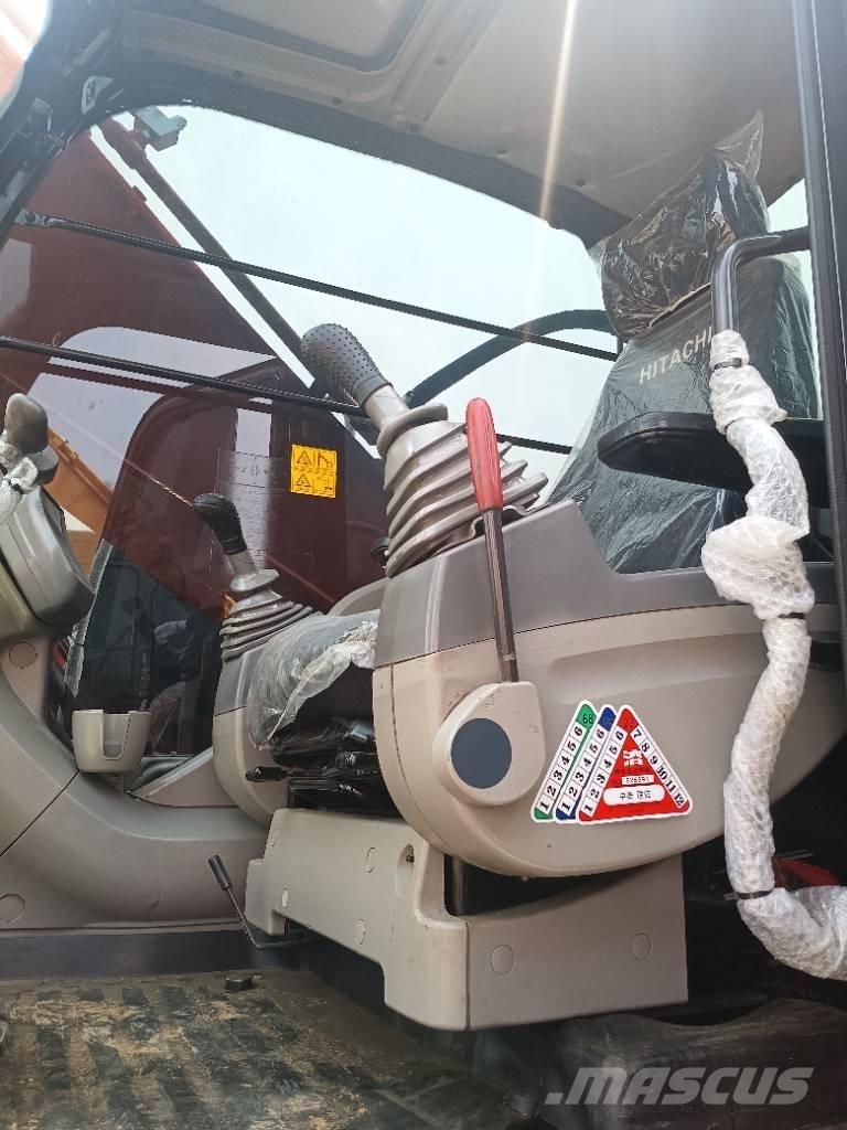 Hitachi zx240 حفارات زحافة