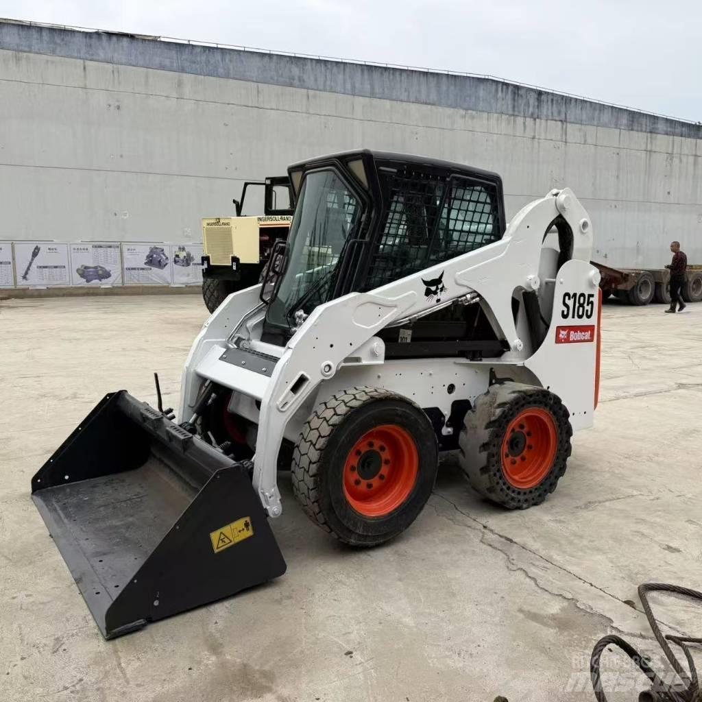 Bobcat S 185 لوادر انزلاقية التوجيه