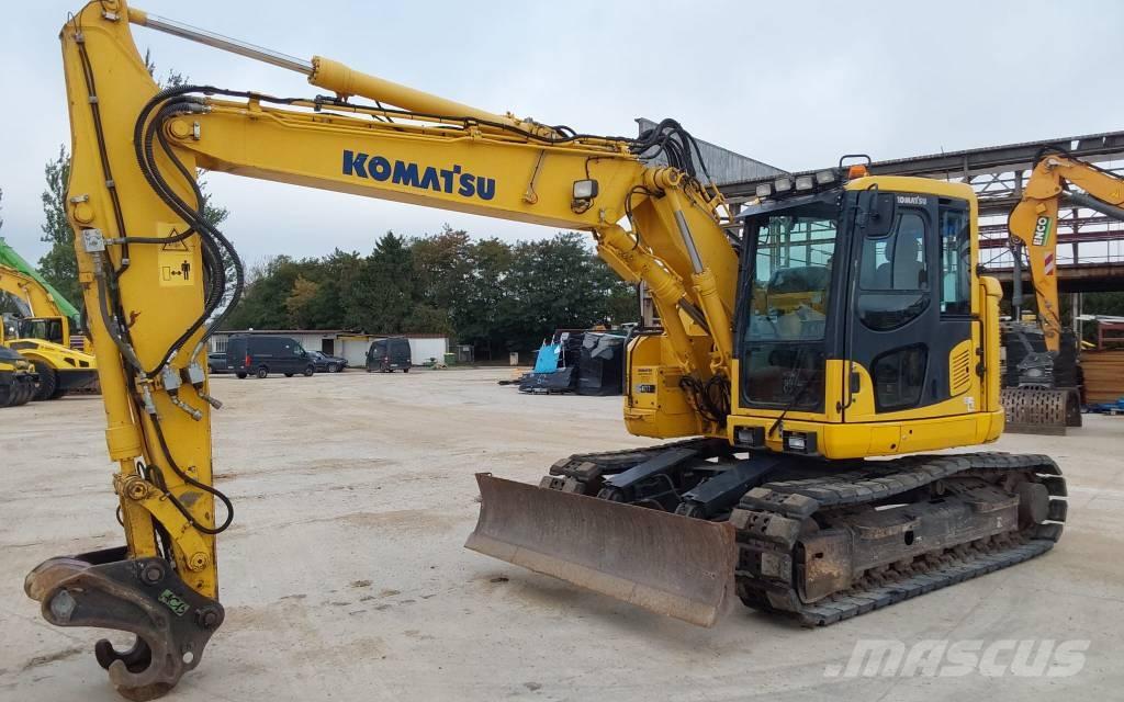 Komatsu PC138 USB11 حفارات زحافة