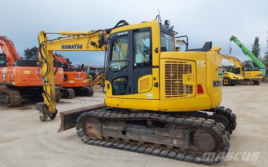 Komatsu PC138 USB11 حفارات زحافة