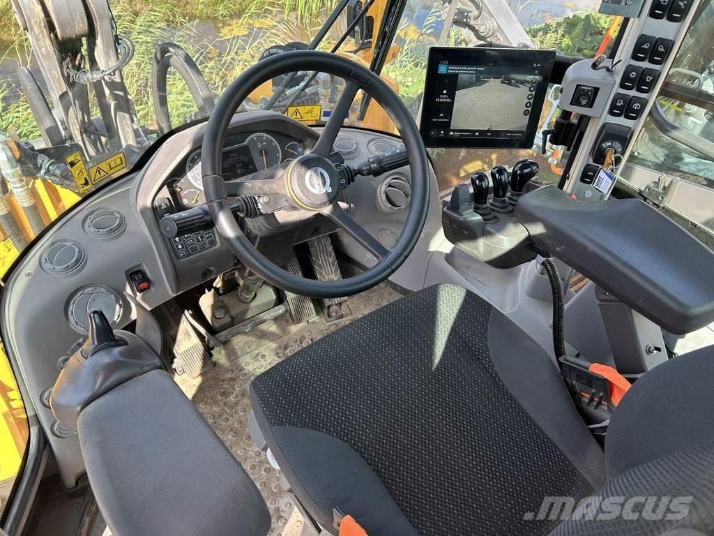 Volvo L150H لوادر بعجل