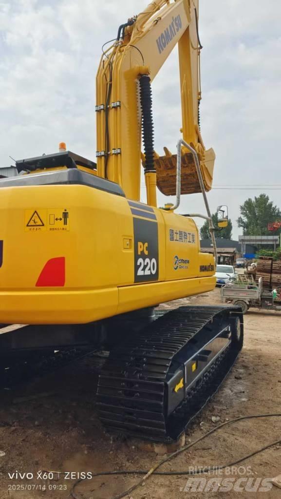 Komatsu PC 220 حفارات صغيرة أقل من 7 طن (حفارات صغيرة)