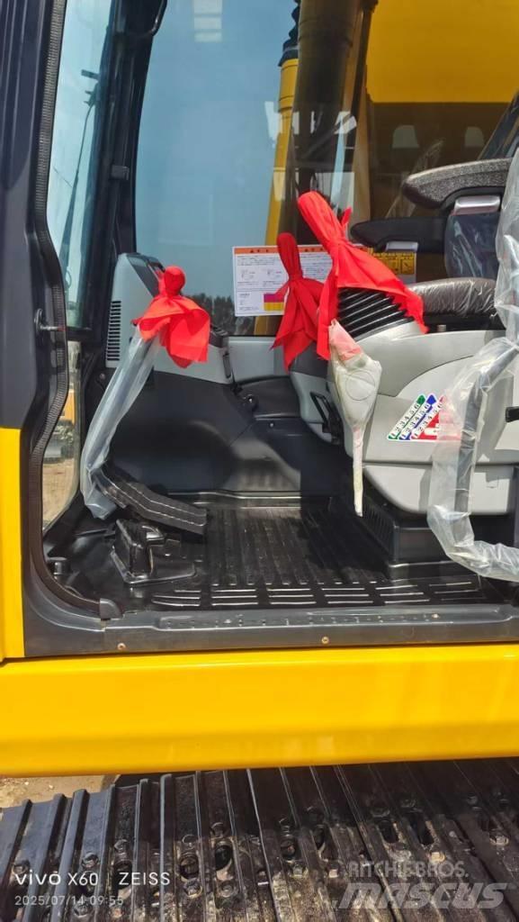 Komatsu PC 220 حفارات صغيرة أقل من 7 طن (حفارات صغيرة)