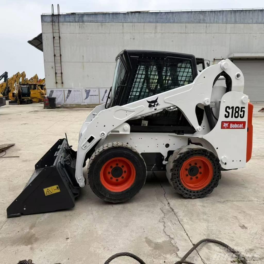 Bobcat S 185 لوادر انزلاقية التوجيه