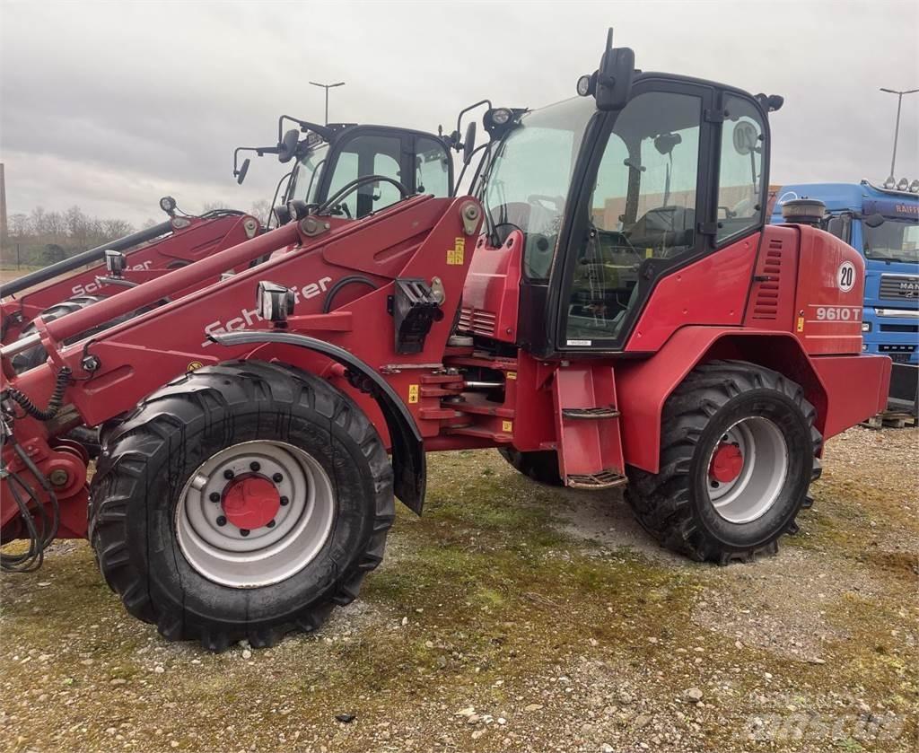Schäffer 9610 T لوادر صغيرة