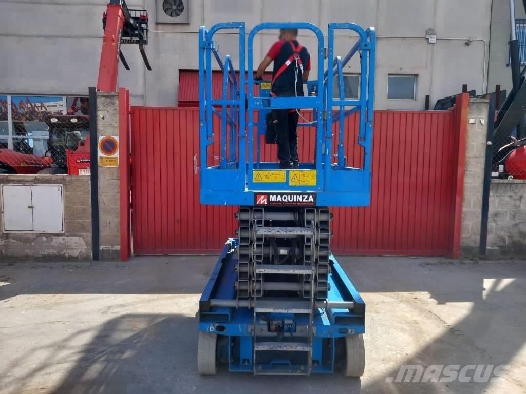 Genie GS4047 رافعات مقصية الشكل