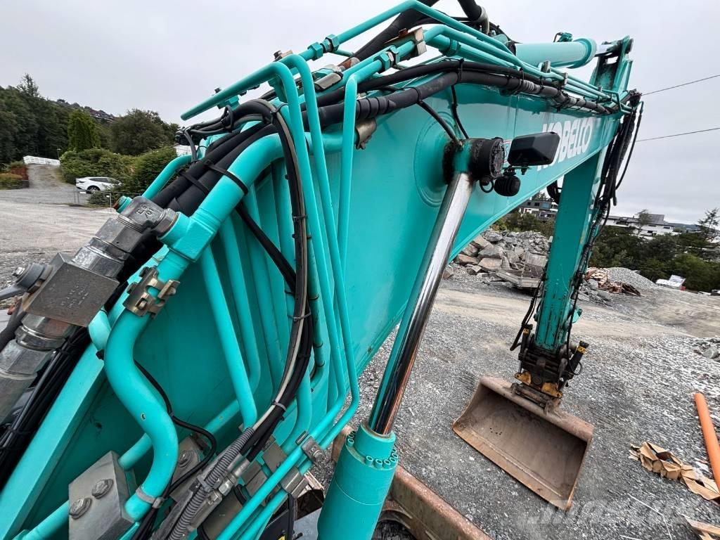 Kobelco SK 270 LC حفارات زحافة