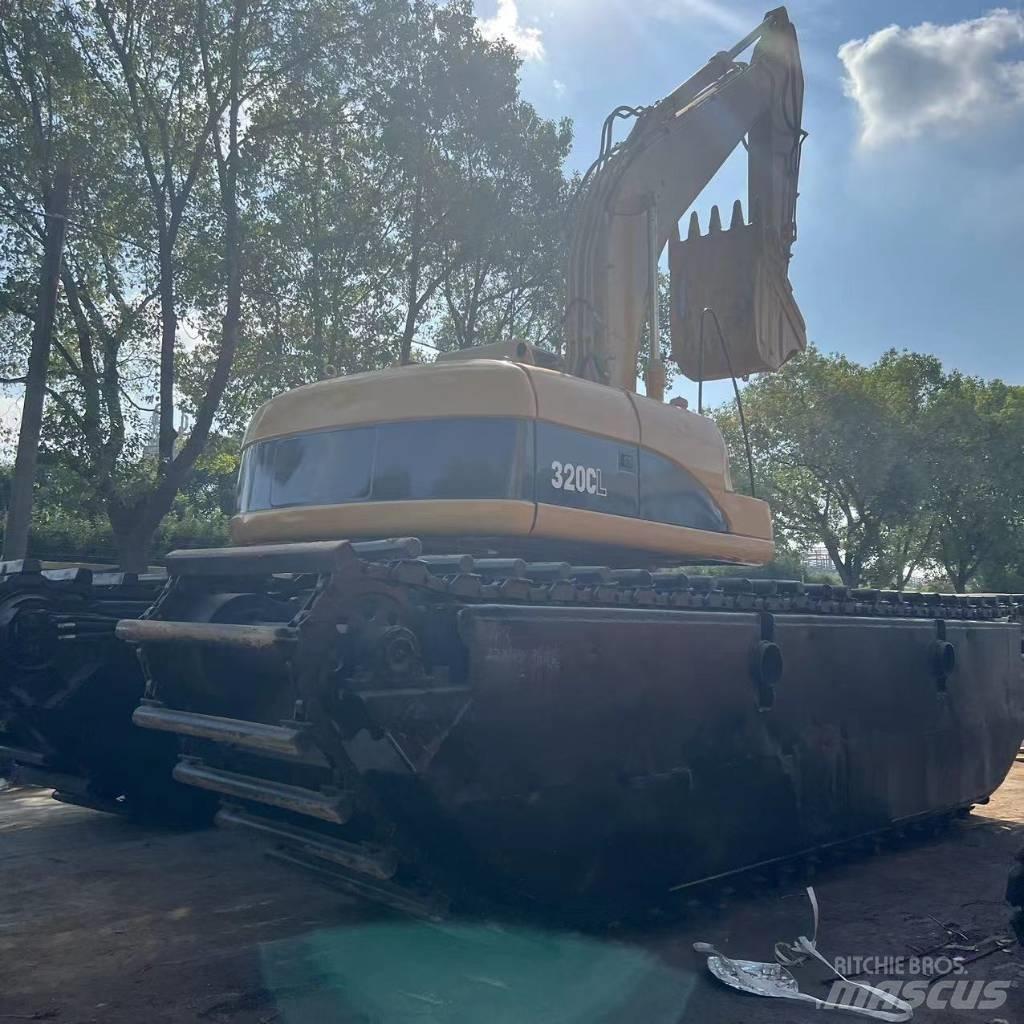 CAT 320 C الحفارات البرمائية