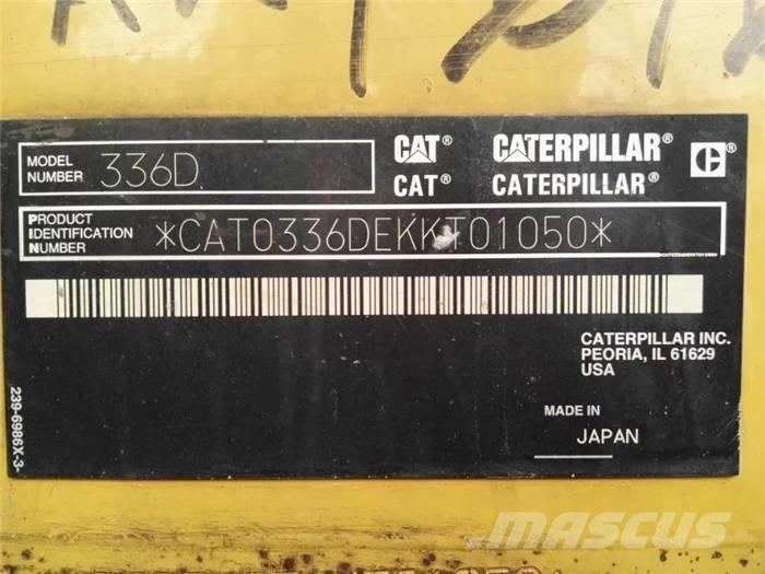CAT 336 D حفارات زحافة