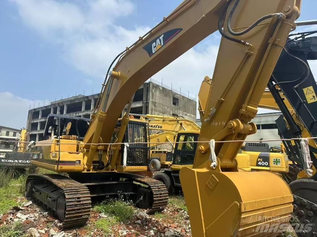 CAT 330 B L حفارات زحافة