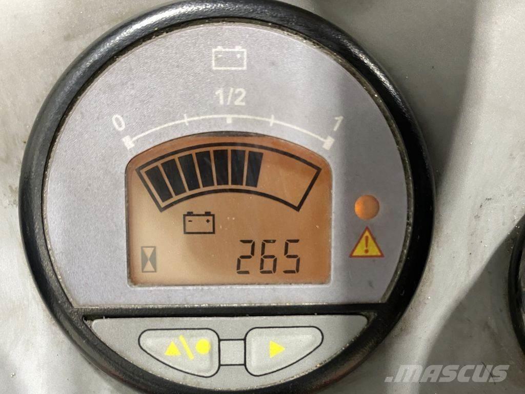 Hako B980 مكنسة تنظيف كاسحة