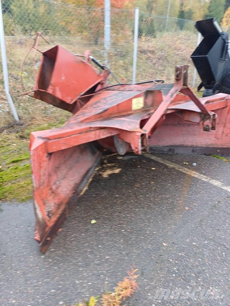 Leppä Leppä 250 قاذفات الجليد