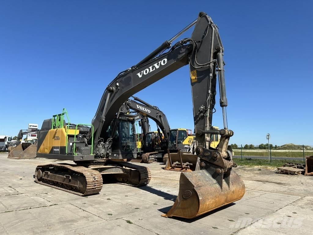 Volvo EC250ENL حفارات زحافة