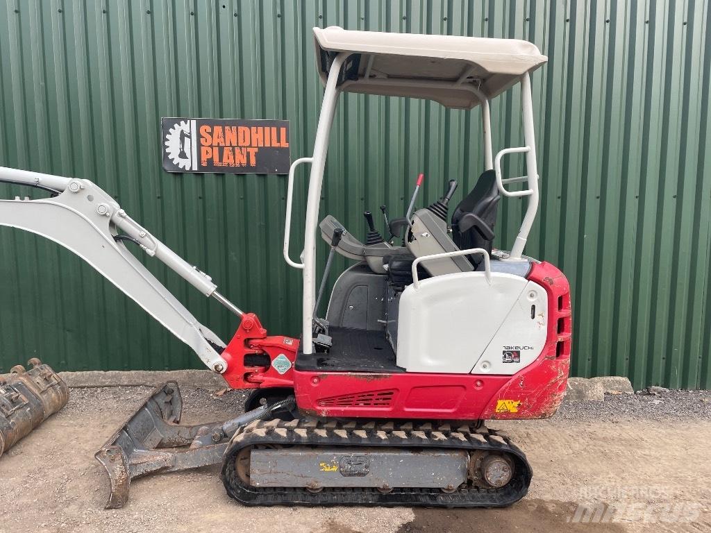 Takeuchi TB 216 حفارات صغيرة أقل من 7 طن (حفارات صغيرة)