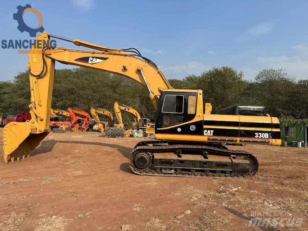 CAT 330 B حفارات زحافة