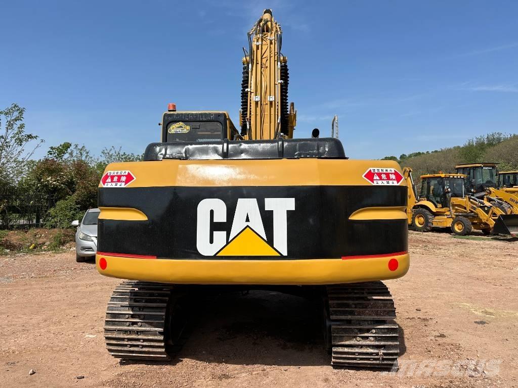 CAT 320 B L حفارات زحافة