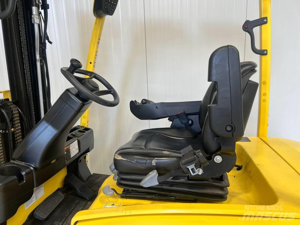 Hyster J1.8XN LWB شاحنات ذات رافعات شوكية تعمل بالكهرباء