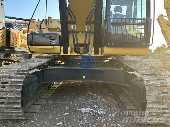 CAT 336 D حفارات زحافة