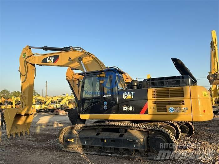 CAT 336 D حفارات زحافة