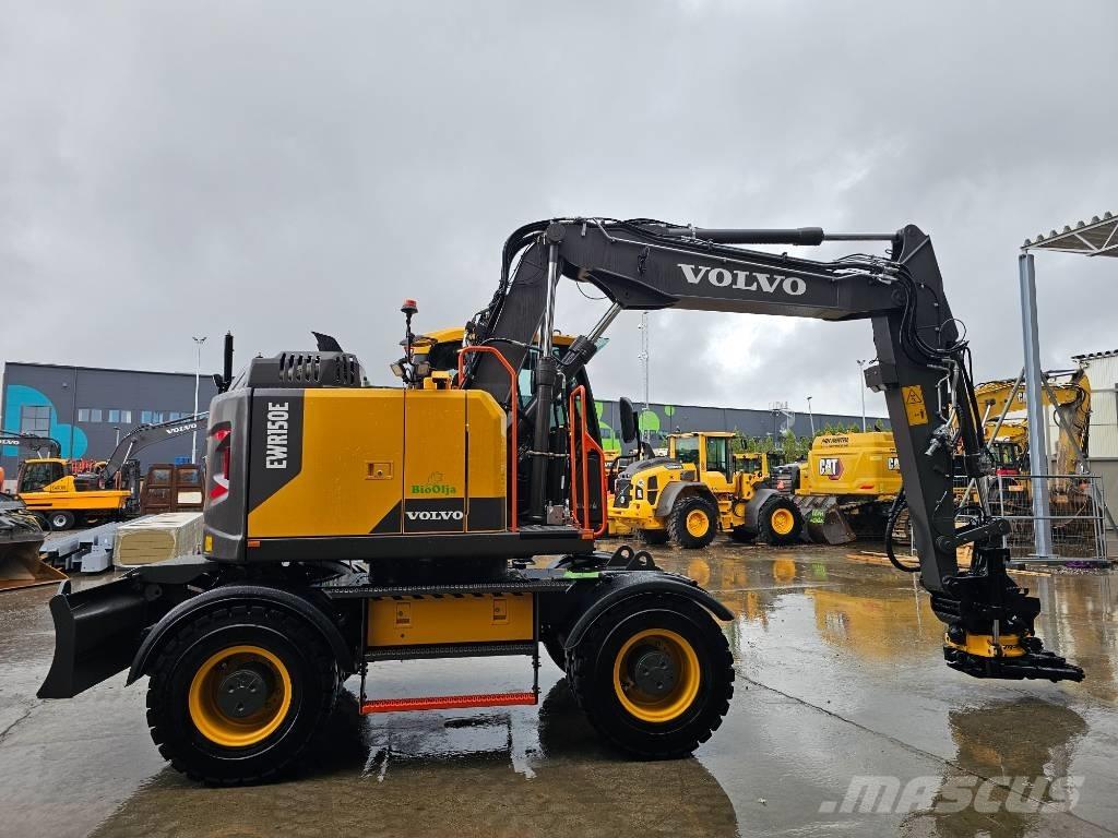 Volvo EWR150E حفارات بعجل