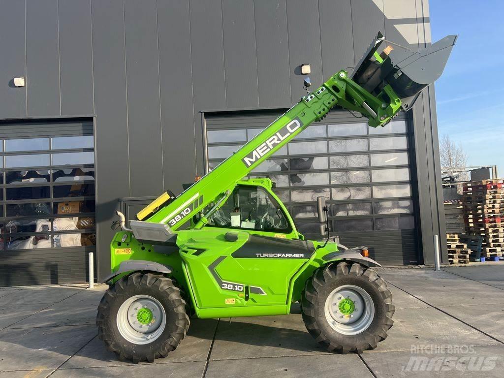 Merlo TF38.10 136 مناولات متداخلة