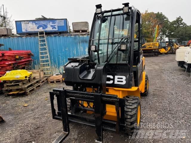 JCB T 35 مناولات متداخلة