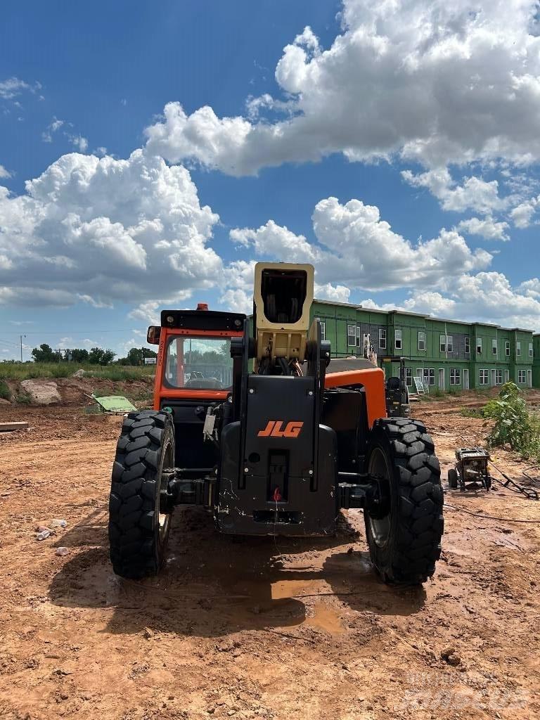 JLG Telehandler مناولات متداخلة