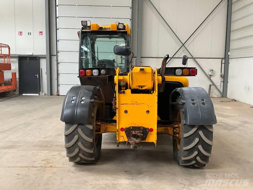 JCB 536-60 مناولات متداخلة