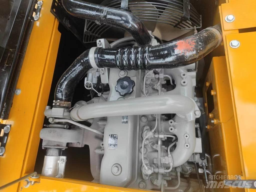 Sany SY 135 C حفارات زحافة