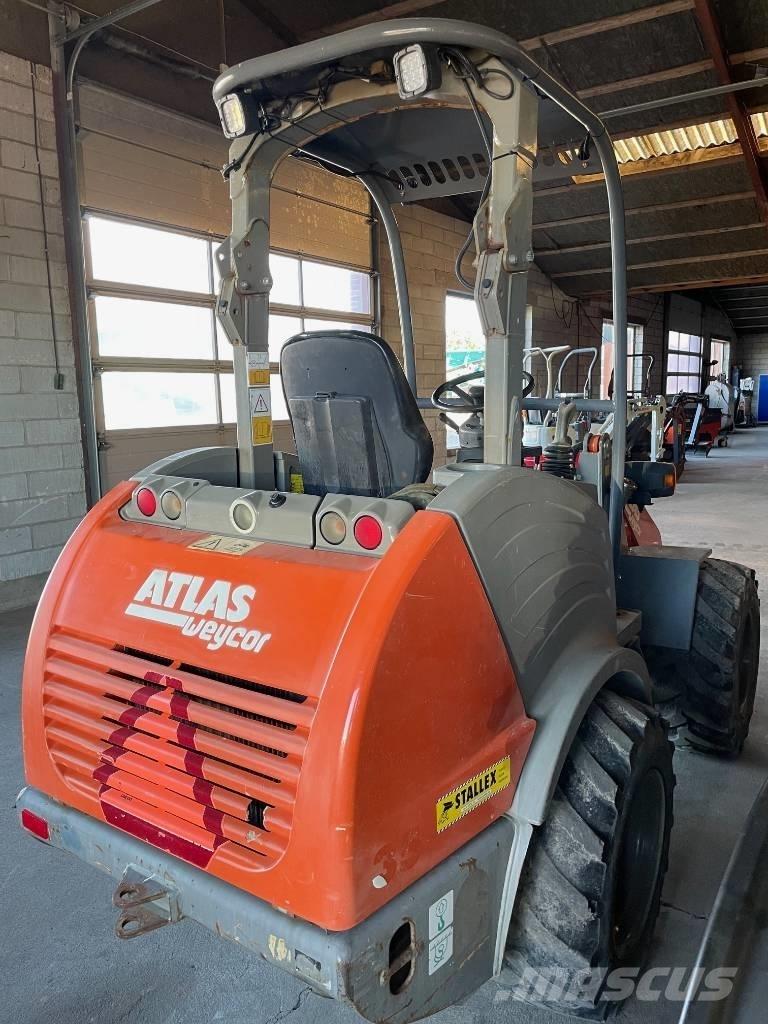 Atlas AR35 لوادر صغيرة