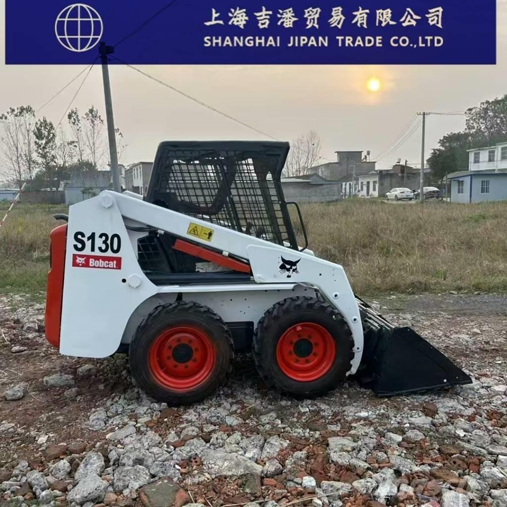 Bobcat S 130 لوادر انزلاقية التوجيه