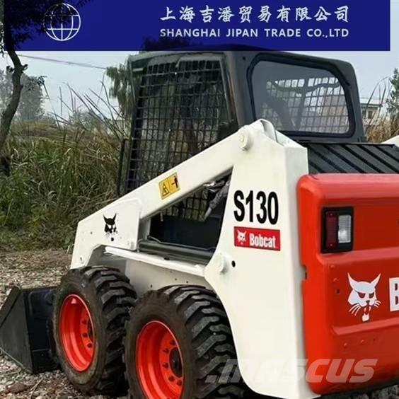 Bobcat S 130 لوادر انزلاقية التوجيه