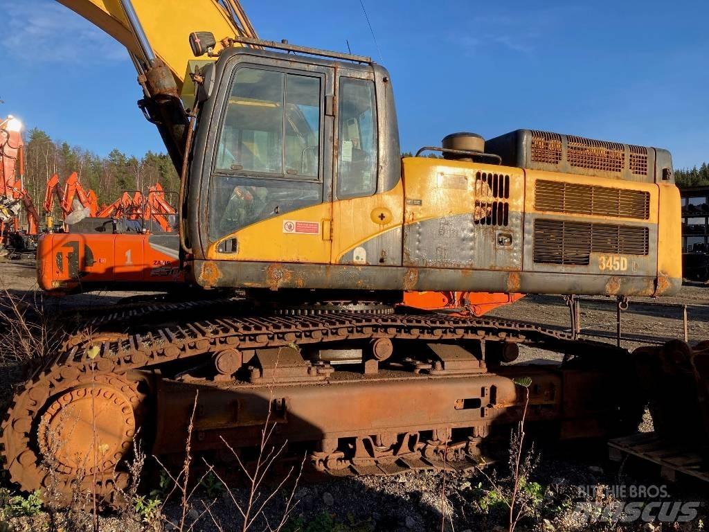 CAT 345 D L حفارات زحافة