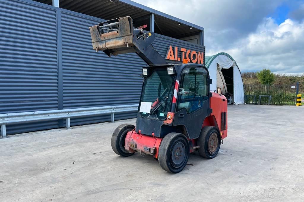 JCB R260 لوادر انزلاقية التوجيه