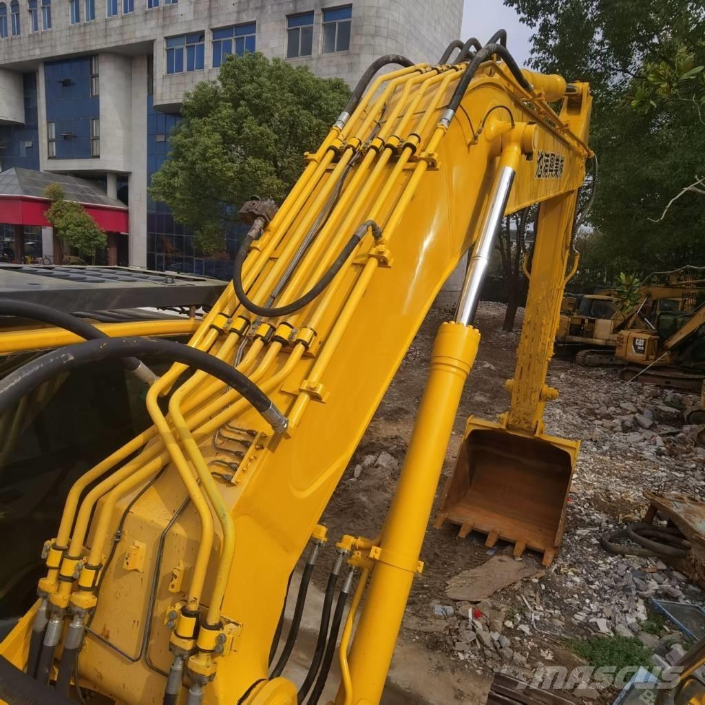 Komatsu PC 450-8 حفارات زحافة