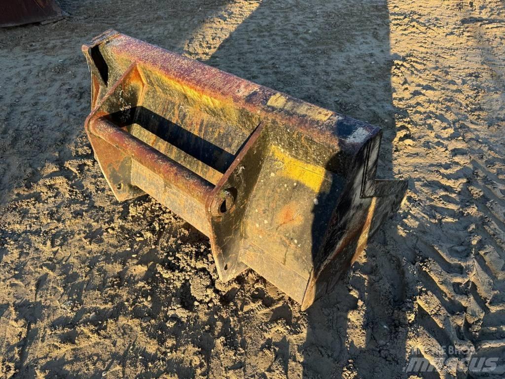 Lame Manitou 1500 mm دلاء