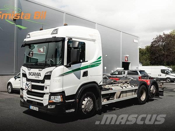 Scania G 500 شاحنات بمقصورة وهيكل
