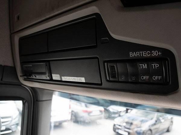 Scania G 500 شاحنات بمقصورة وهيكل