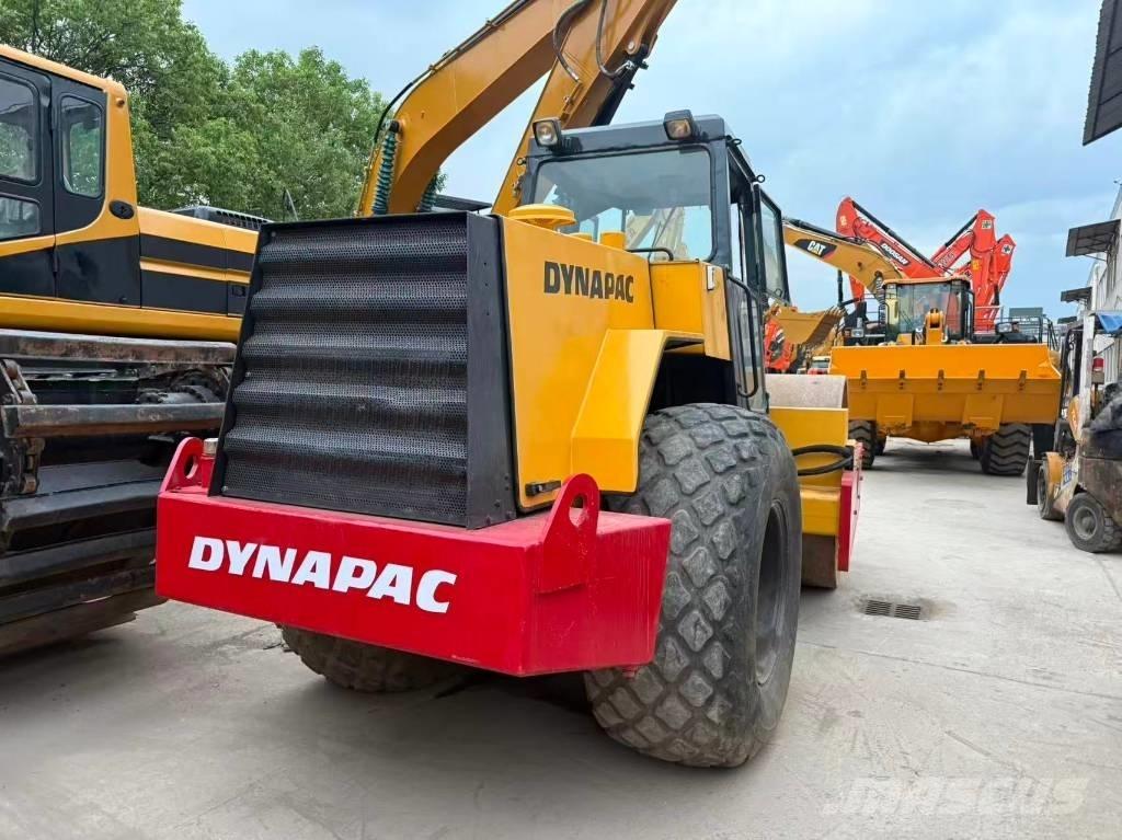 Dynapac CA 30 D مداحل أحادية الأسطوانة