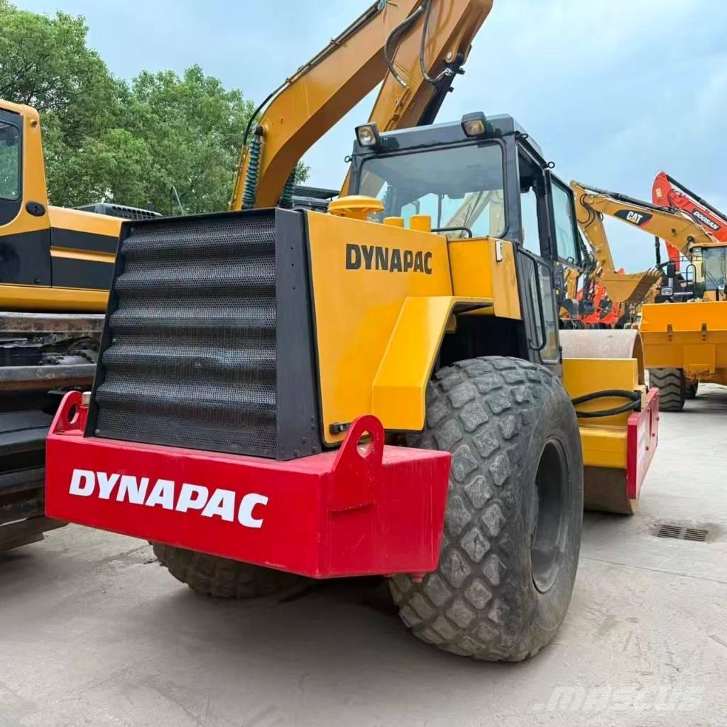 Dynapac CA 30 D مداحل أحادية الأسطوانة