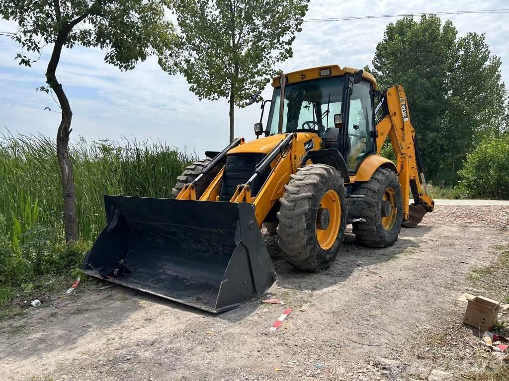 JCB 4 CX لوادر ذات جرافات عكسية