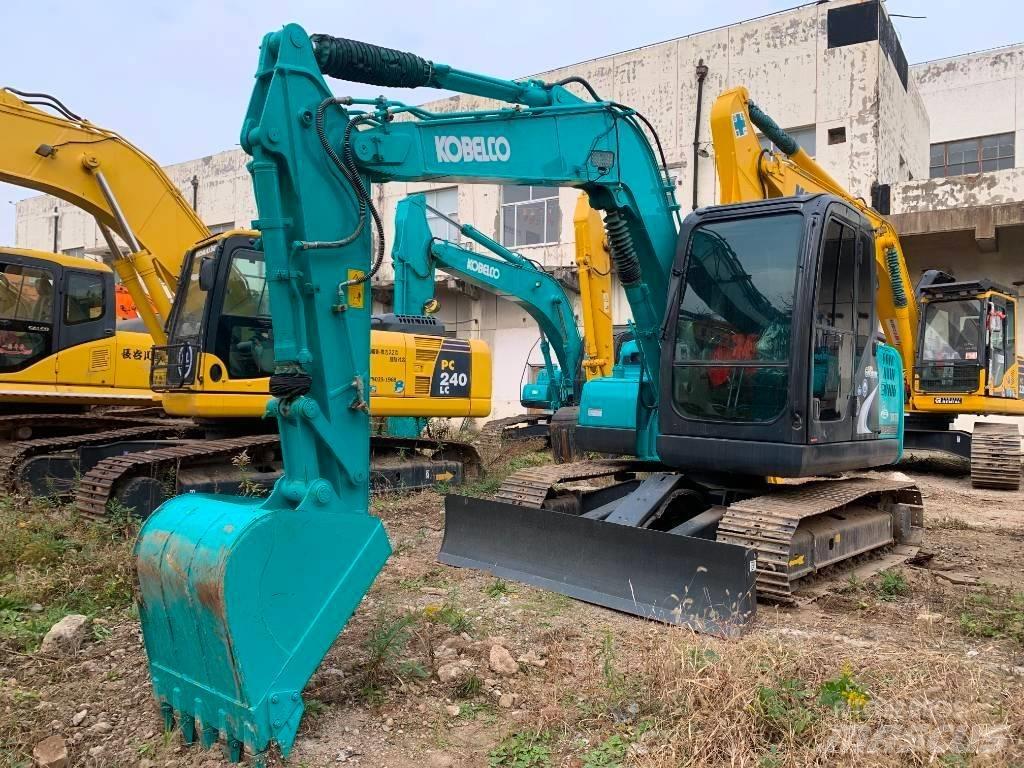 Kobelco SK 75-8 حفارات زحافة