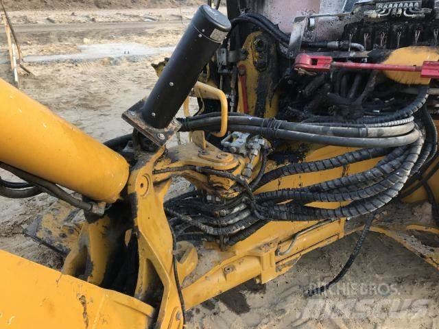 Hydrema 906 D الجرارات
