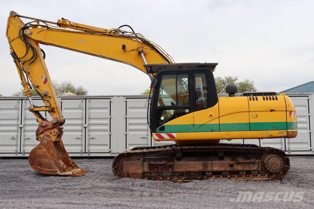 CAT 323 D حفارات زحافة