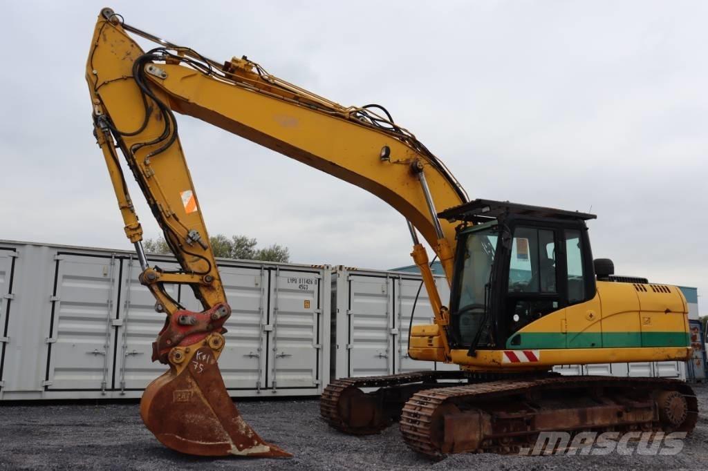 CAT 323 D حفارات زحافة