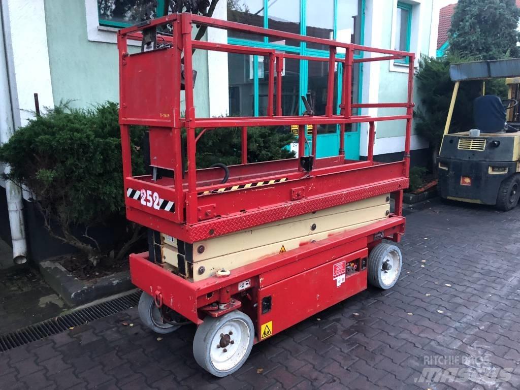 JLG 2030 F3    V-3409 رافعات السارية الرأسية